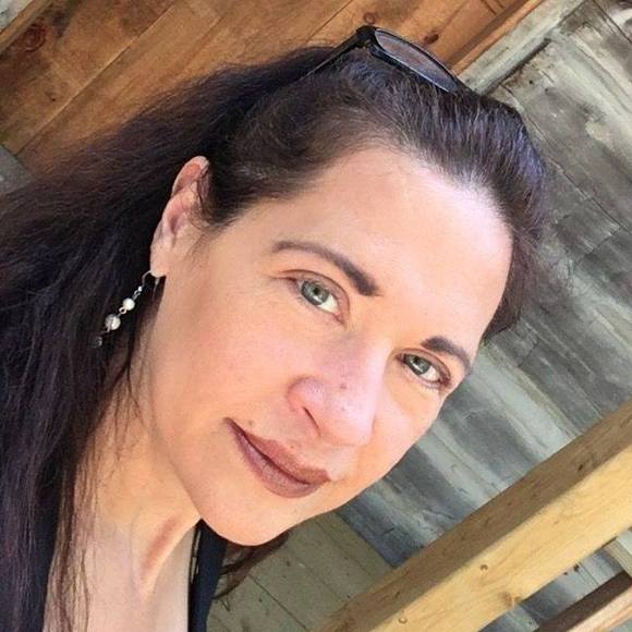 Meet your Posher, Teresa - Picture 1 of 1